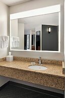 Courtyard by Marriott La Crosse