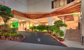 Hyatt Place Waikiki Beach