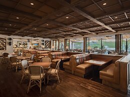 Arizona Grand Resort & Spa