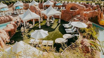 Arizona Grand Resort & Spa