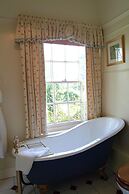 Esseborne Manor Hotel