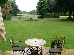 Esseborne Manor Hotel