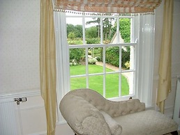 Esseborne Manor Hotel