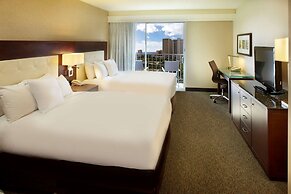 DoubleTree by Hilton Hotel Alana - Waikiki Beach