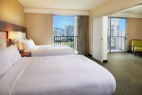 DoubleTree by Hilton Hotel Alana - Waikiki Beach