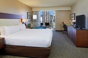 DoubleTree by Hilton Hotel Alana - Waikiki Beach