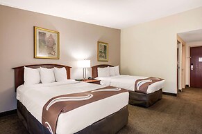 Quality Inn & Suites Tarpon Springs South