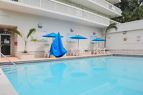 Motel 6 Cutler Bay, FL