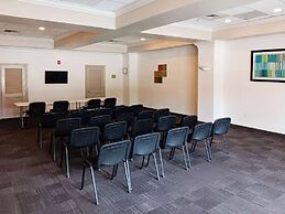 Motel 6 Cutler Bay, FL