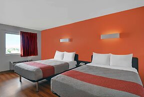 Motel 6 Cutler Bay, FL