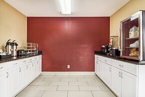 Red Roof Inn Acworth - Emerson/ LakePoint South