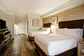 Holiday Inn & Suites Windsor Ambassador Bridge by IHG