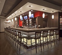 Holiday Inn & Suites Windsor Ambassador Bridge by IHG