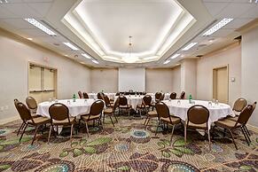 Holiday Inn & Suites Windsor Ambassador Bridge by IHG