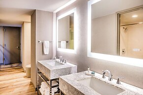 Hilton Richardson Dallas