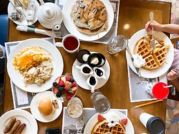 Little America Hotel