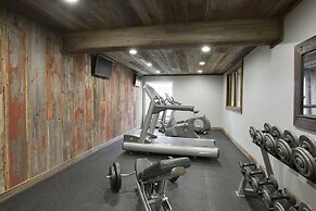 Redwood Lodge