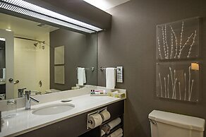 Cambridge Suites Hotel