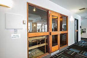 Cambridge Suites Hotel