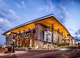 Loews Nashville Hotel at Vanderbilt Plaza