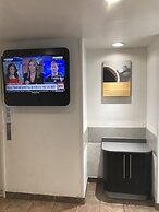 Motel 6 Raleigh, NC - North