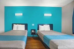 Motel 6 Raleigh, NC - North