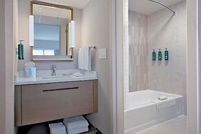 Doubletree by Hilton Cedar Rapids Convention Complex