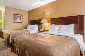 Quality Inn Russellville I-40