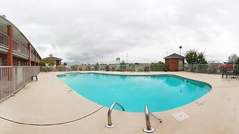 Quality Inn Russellville I-40