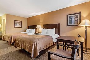 Quality Inn Russellville I-40