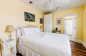 Amsterdam's Curry Mansion Inn