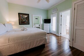 Amsterdam's Curry Mansion Inn