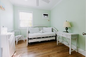 Amsterdam's Curry Mansion Inn