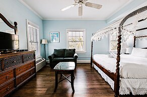 Amsterdam's Curry Mansion Inn