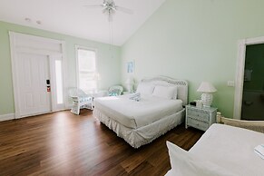 Amsterdam's Curry Mansion Inn