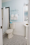 Amsterdam's Curry Mansion Inn