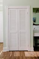 Amsterdam's Curry Mansion Inn