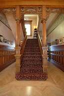 Amsterdam's Curry Mansion Inn