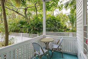 Amsterdam's Curry Mansion Inn