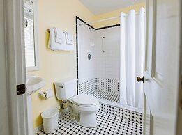 Amsterdam's Curry Mansion Inn