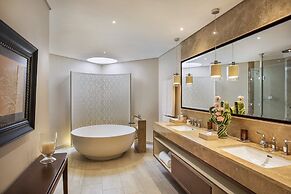 Royal Palm Beachcomber Luxury