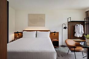 Crowne Plaza Melbourne Carlton by IHG