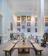 Queen Kapiolani Hotel