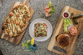 Queen Kapiolani Hotel