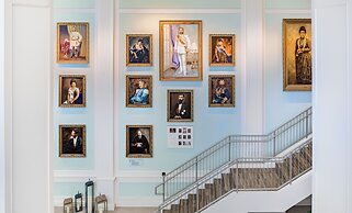 Queen Kapiolani Hotel