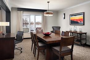 The Lakefront Anchorage