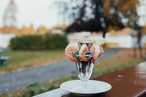 The Lakefront Anchorage