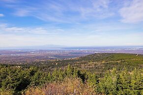 The Lakefront Anchorage
