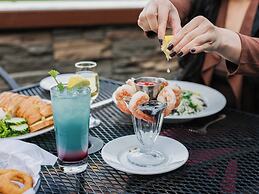 The Lakefront Anchorage