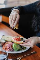 The Lakefront Anchorage